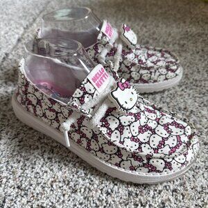 Hey Dude x Hello Kitty Takeover Wendy Girl’s Size 4 Youth J4 Pink Slip On Shoes
